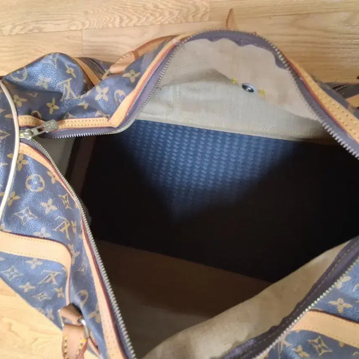 [BUNJANG] Travel Bag / 가방 여행등 간편하게 사용하세요 사이즈넉넉해 편하게 보세요 50000