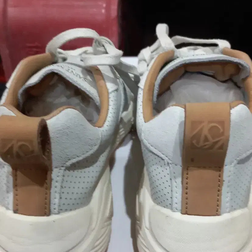 [BUNJANG] Saint Martin Suede Sneakers White 225mm / 세인트마틴 스웨이드 스니커즈 화이트 225mm