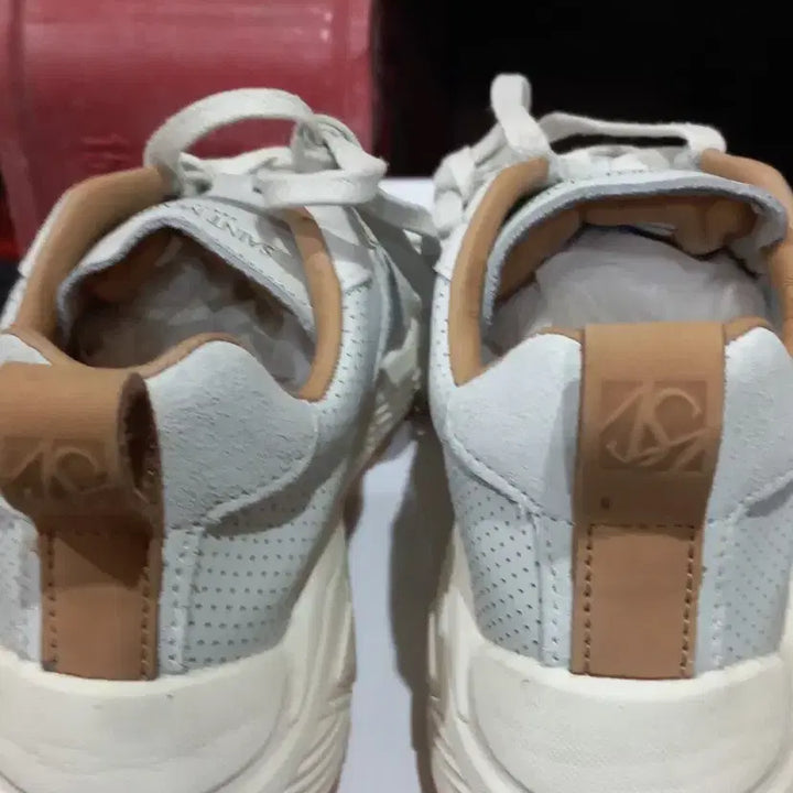 [BUNJANG] Saint Martin Suede Sneakers White 225mm / 세인트마틴 스웨이드 스니커즈 화이트 225mm