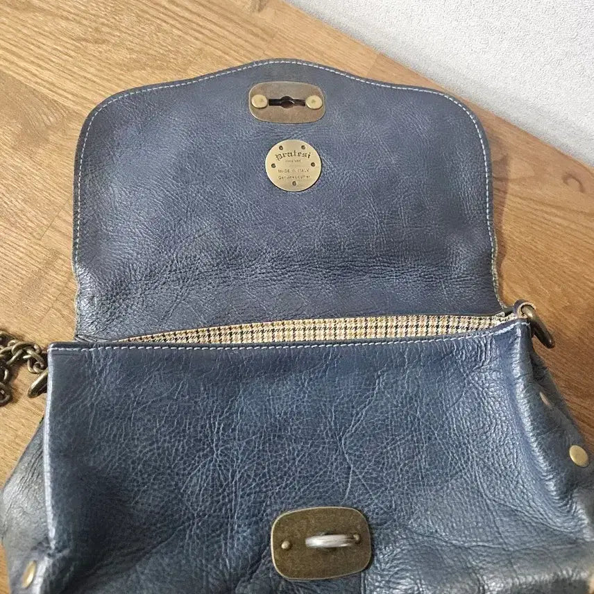 [BUNJANG] Pratesi Vintage Leather Shoulder Bag / 프라테시 빈티지 가죽 가방 이태리