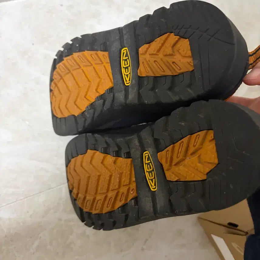 [BUNJANG] Kin Jasper 230 Shoes / 킨 재스퍼 230