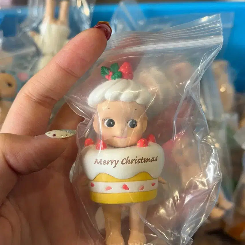 [BUNJANG] Sonny Angel Christmas Cake Limited Edition Figure / 소니엔젤 sonny angel 한정판 크리스마스 케이크