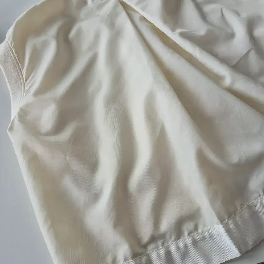 [BUNJANG] Karl Lagerfeld Ivory Style Vest / 칼라거펠트 핏보장 명품스타일 베스트