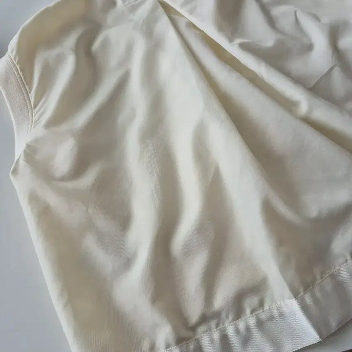 [BUNJANG] Karl Lagerfeld Ivory Style Vest / 칼라거펠트 핏보장 명품스타일 베스트