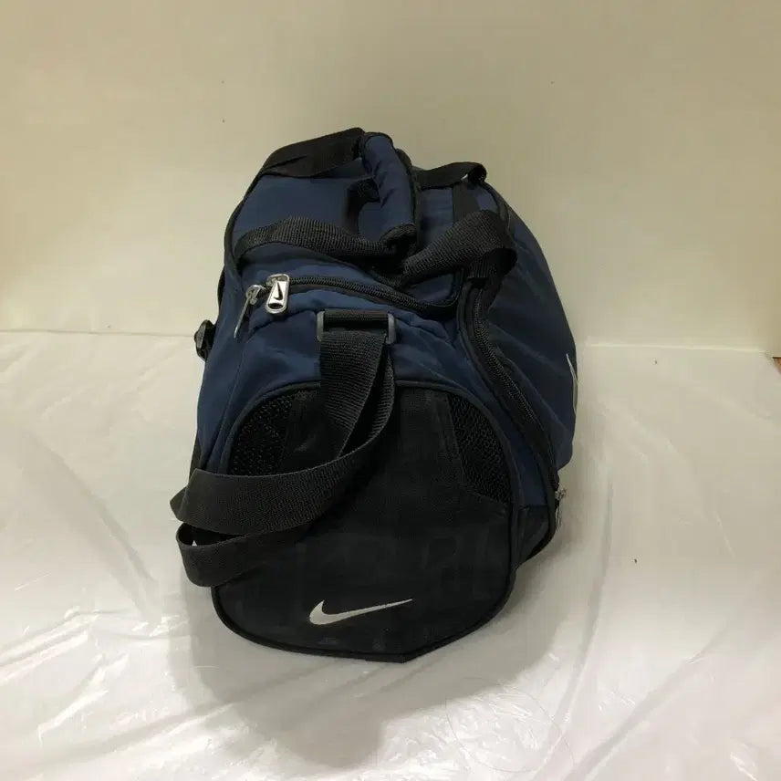 [BUNJANG] Nike Duffel Crossbody Bag / 나이키 더플백 크로스백@9945