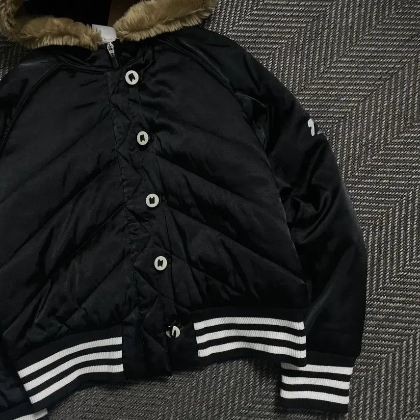 [BUNJANG] Adidas Y2k Cropped Fur Padded Hooded Jumper / 아디다스 y2k 크롭 퍼 패디드 후드 점퍼o 4826