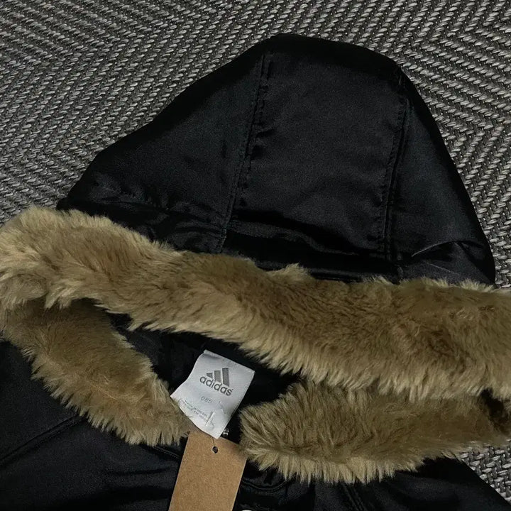 [BUNJANG] Adidas Y2k Cropped Fur Padded Hooded Jumper / 아디다스 y2k 크롭 퍼 패디드 후드 점퍼o 4826