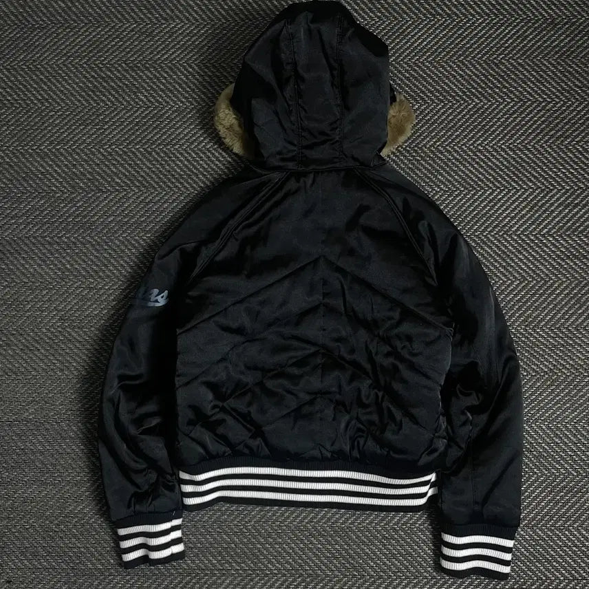 [BUNJANG] Adidas Y2k Cropped Fur Padded Hooded Jumper / 아디다스 y2k 크롭 퍼 패디드 후드 점퍼o 4826