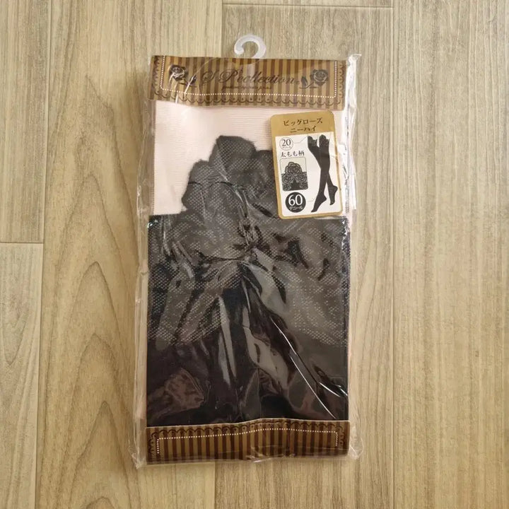 [BUNJANG] Japanese Import Rose Pattern Pantyhose / 일본수입 빅 로즈무늬 니삭스 일체형 팬티스타킹