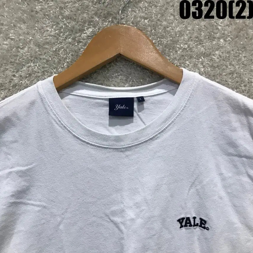 [BUNJANG] YALE White Short-Sleeve T-shirt (L) / 예일 YALE 화이트 반팔 티셔츠 L