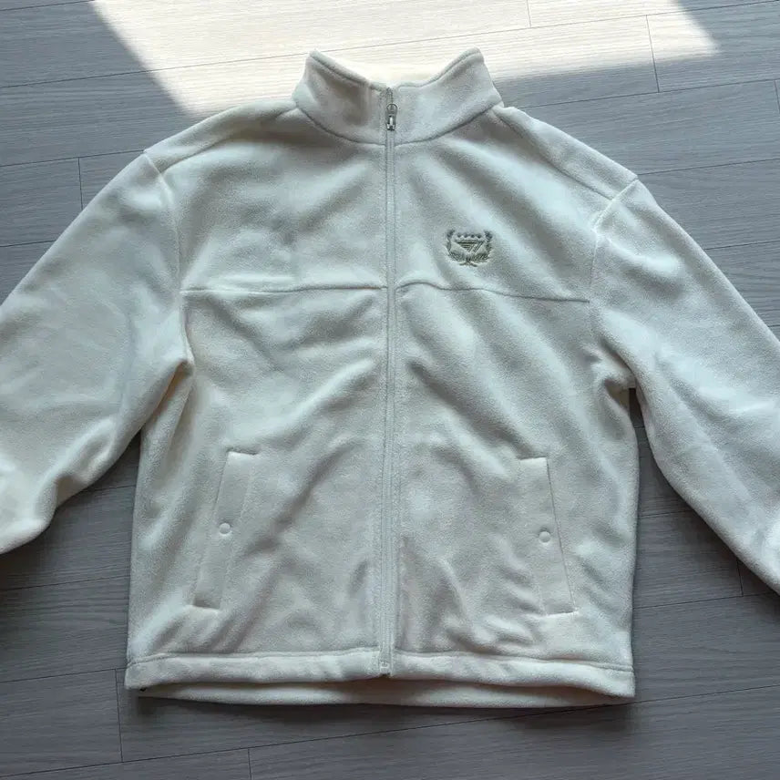 [BUNJANG] T1 2023 World Champion Fleece Jacket / 2023 world champion t1 월즈 챔피언 티원 후리스
