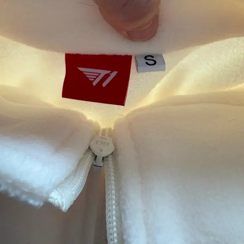 [BUNJANG] T1 2023 World Champion Fleece Jacket / 2023 world champion t1 월즈 챔피언 티원 후리스