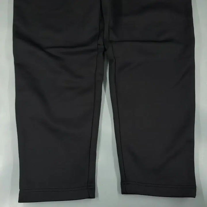 [BUNJANG] Umbro Black White Logo Fleece Jersey Pants Training / 엄브로 블랙 화이트 로고 밴딩 기모 져지팬츠 트레이닝복 34-38