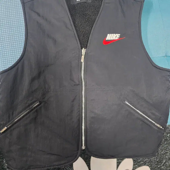 [BUNJANG] Supreme Nike Reversible Vest - Black / 택포)GD착샷 18fw 슈프림 나이키 리버시블 베스트 M사이즈 블랙