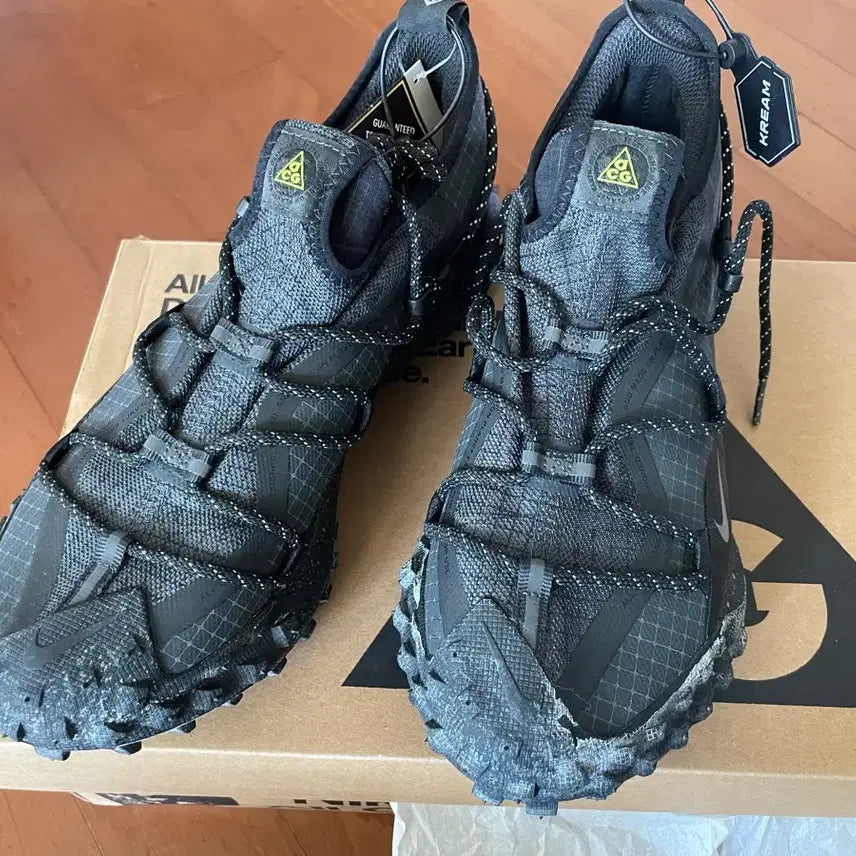 [SOLD OUT] 나이키 ACG 마운틴 플라이 로우 GTX SE 275 새제품