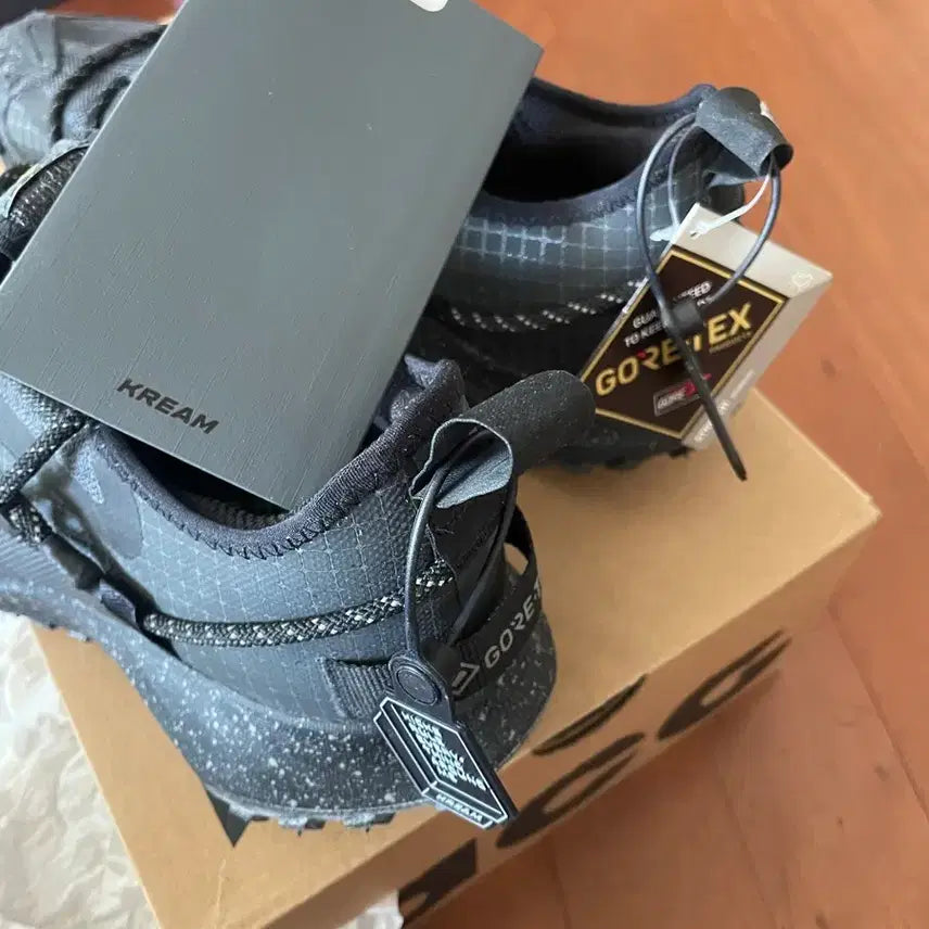 [SOLD OUT] 나이키 ACG 마운틴 플라이 로우 GTX SE 275 새제품