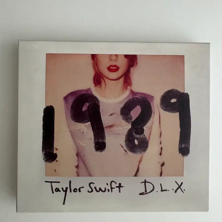 [BUNJANG] Taylor Swift 1989 Deluxe Album / 급처) 테일러 스위프트 1989 디럭스 앨범 판매합니다