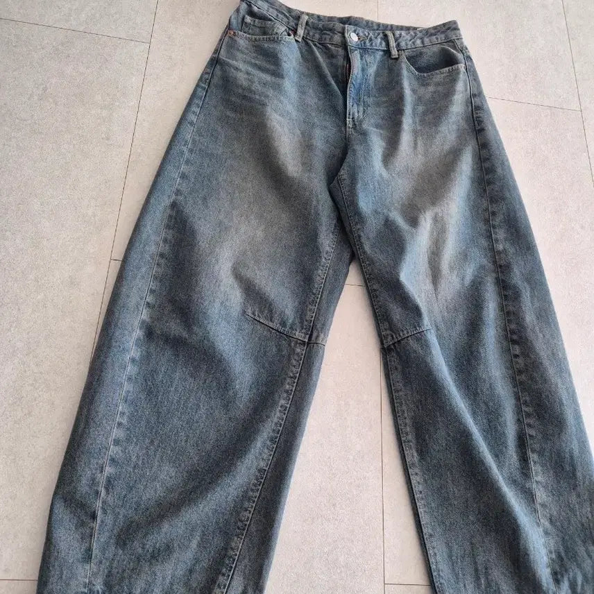 [BUNJANG] GU Barrel Leg Jeans - XL / (새상품) GU 배럴레그 68기장 XL