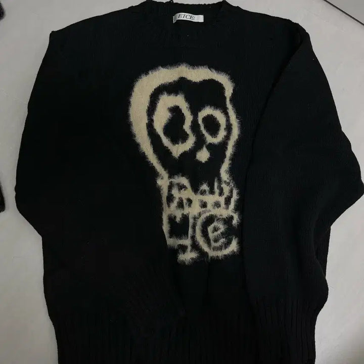 [BUNJANG] Etce Skull Cotton Knit Black / Etce 스컬 코튼 니트 블랙