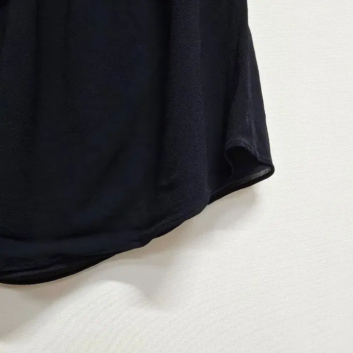 [BUNJANG] Lucky Chouette Off-Shoulder Striped Blouse / 럭키슈에뜨 오프숄더 블라우스 스트라이프