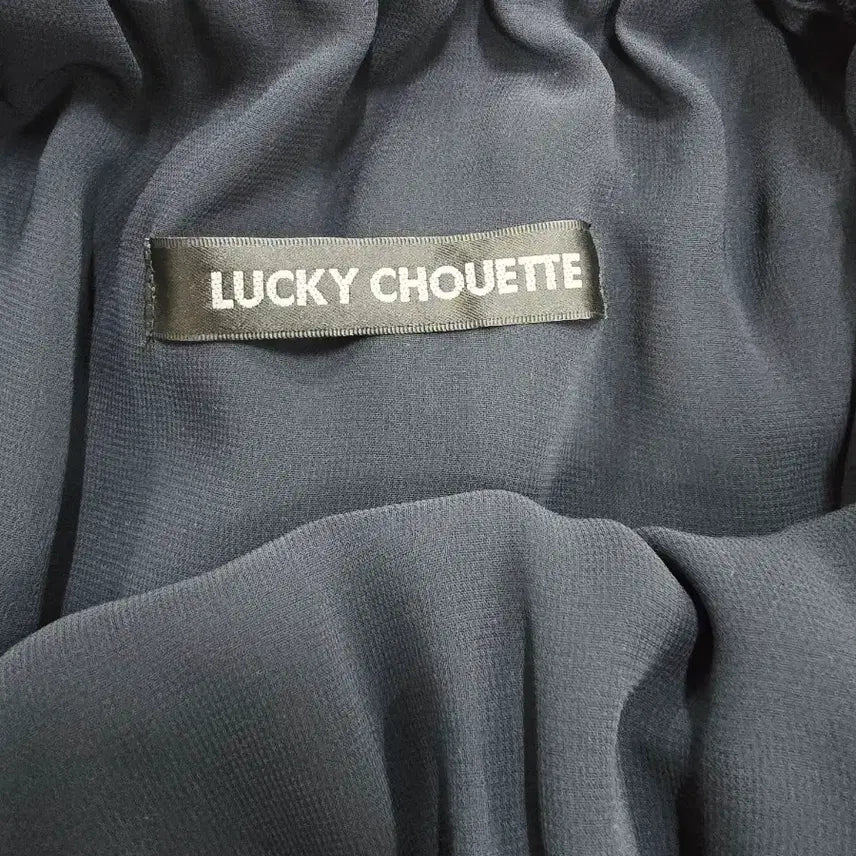 [BUNJANG] Lucky Chouette Off-Shoulder Striped Blouse / 럭키슈에뜨 오프숄더 블라우스 스트라이프