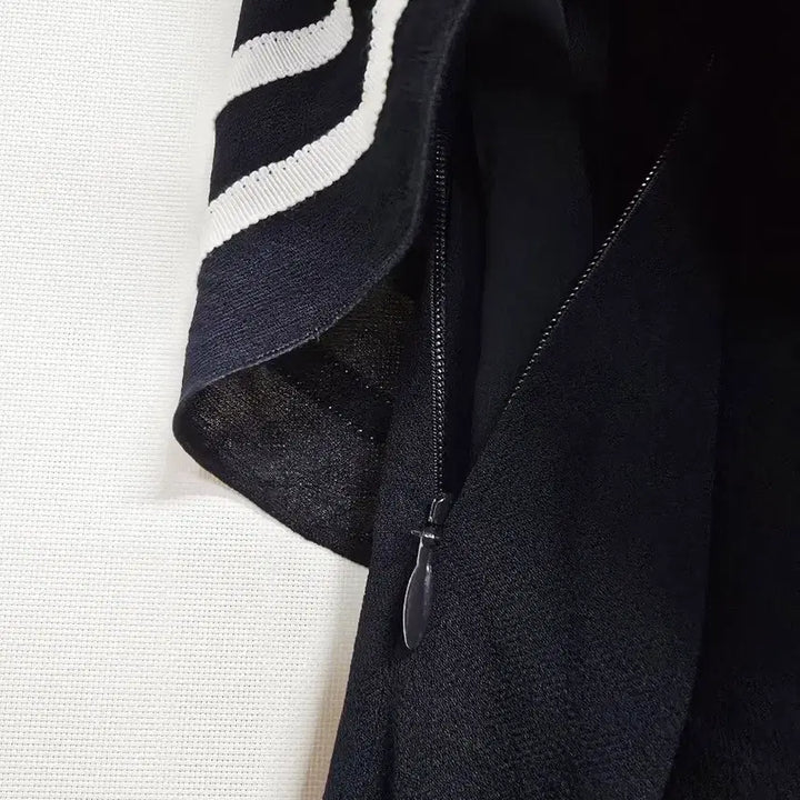 [BUNJANG] Lucky Chouette Off-Shoulder Striped Blouse / 럭키슈에뜨 오프숄더 블라우스 스트라이프