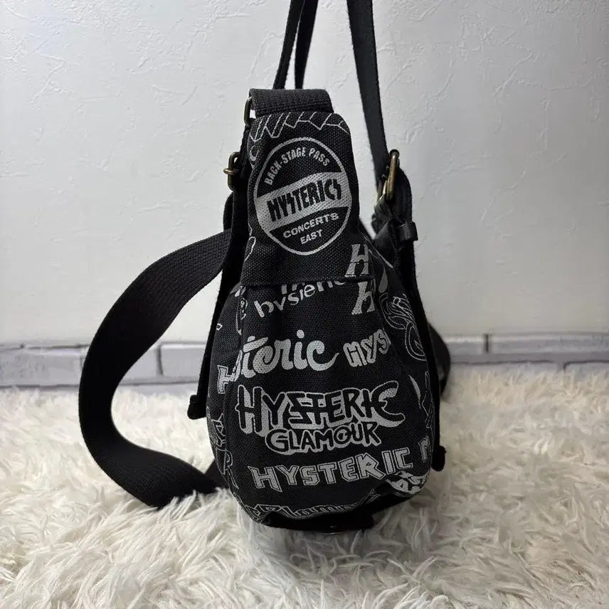 [BUNJANG] Hysteric Glamour Military 2-Way Shoulder Bag / 히스테릭 글래머  밀리터리 2웨이 숄더백