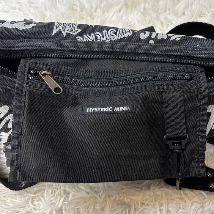[BUNJANG] Hysteric Glamour Military 2-Way Shoulder Bag / 히스테릭 글래머  밀리터리 2웨이 숄더백