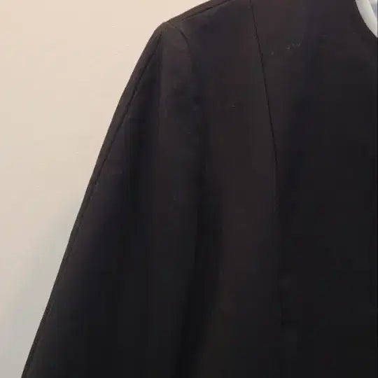 [BUNJANG] Sisley Black Stitch Coat / 시슬리 간절기코트