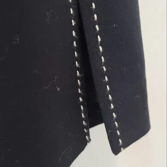 [BUNJANG] Sisley Black Stitch Coat / 시슬리 간절기코트