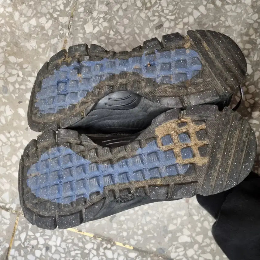 [BUNJANG] Nike Zoom Vomero 5 Running Shoes / [270 size] 나이키 줌보메로 롬 운동화 런닝화