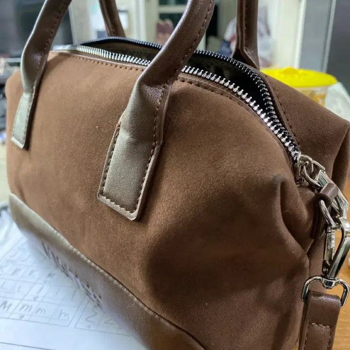 [BUNJANG] Suede Crossbody Bag / 스웨이드재질 크로스백