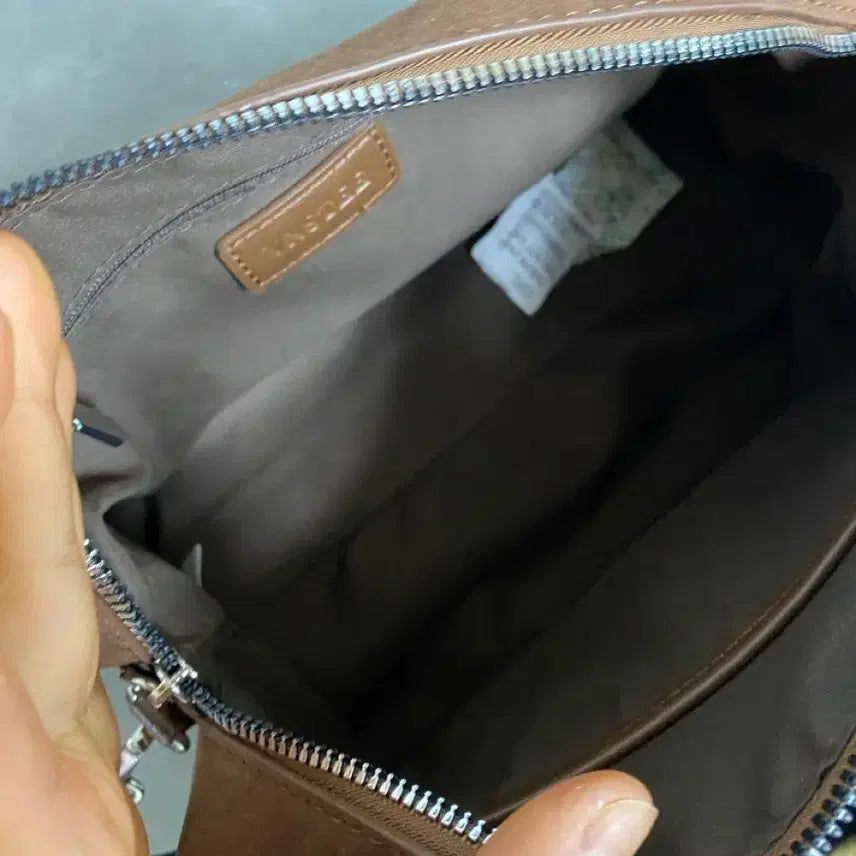 [BUNJANG] Suede Crossbody Bag / 스웨이드재질 크로스백