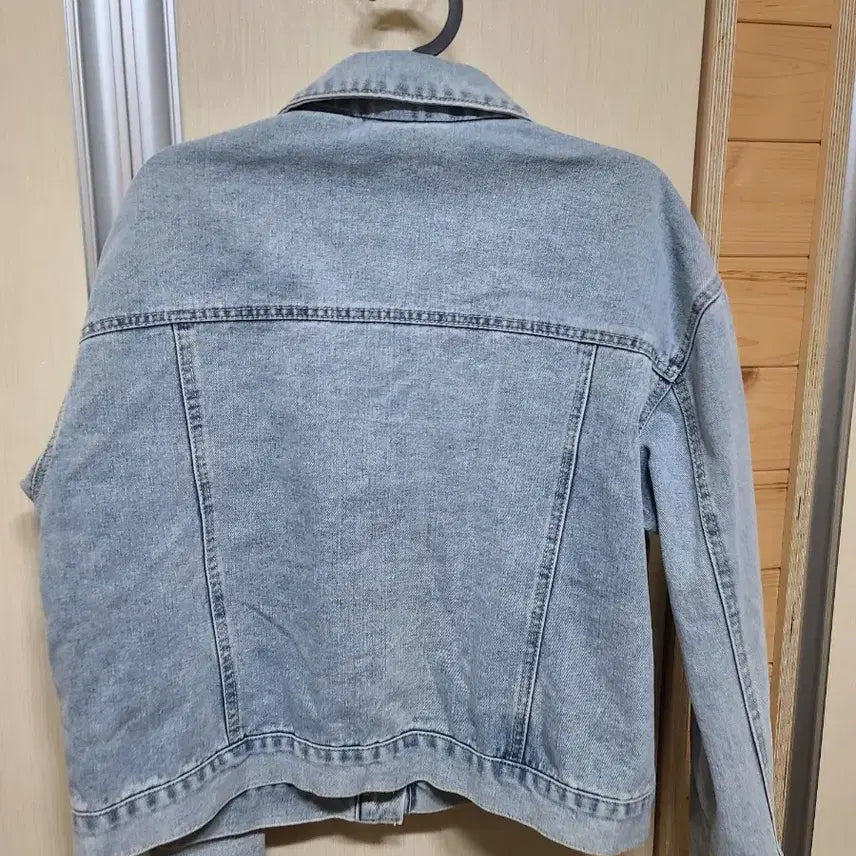 [BUNJANG] Floral Embroidered Denim Jacket / 플라워 자수 데님 청자켓:상태는최상입니다