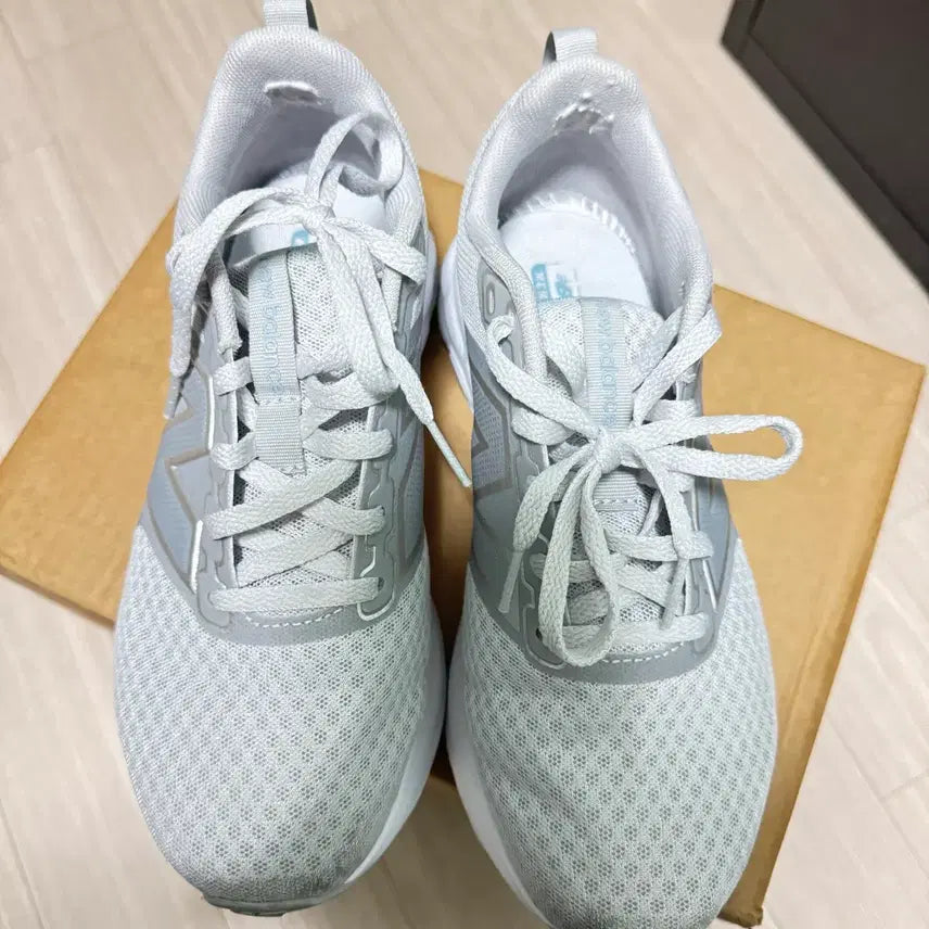 [BUNJANG] New Balance 460 Running Shoes / 뉴발란스 460 러닝화 (240)