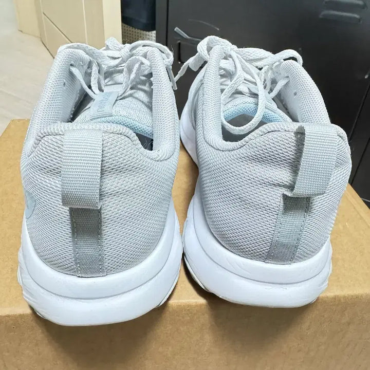 [BUNJANG] New Balance 460 Running Shoes / 뉴발란스 460 러닝화 (240)