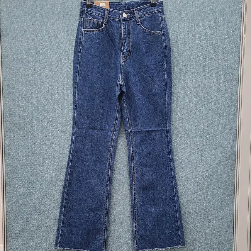 [BUNJANG] Unworn Bootcut Denim Jeans S Size / (새상품) 진청 부츠컷 데님 S사이즈