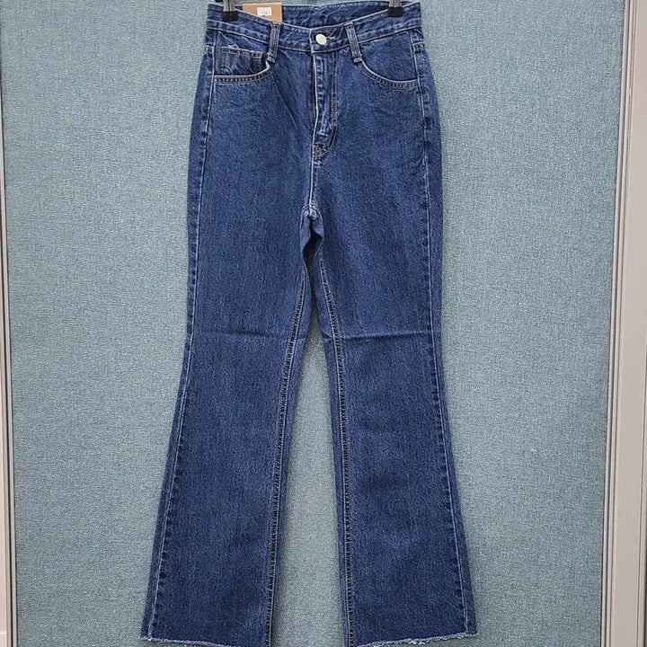 [BUNJANG] Unworn Bootcut Denim Jeans S Size / (새상품) 진청 부츠컷 데님 S사이즈