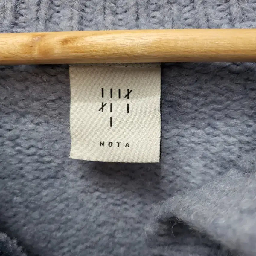 [BUNJANG] NOTA Yak Blend Round Cardigan (Sky Blue) / [NOTA] 노타 야크 혼방 라운드 가디건 (소라/블루)