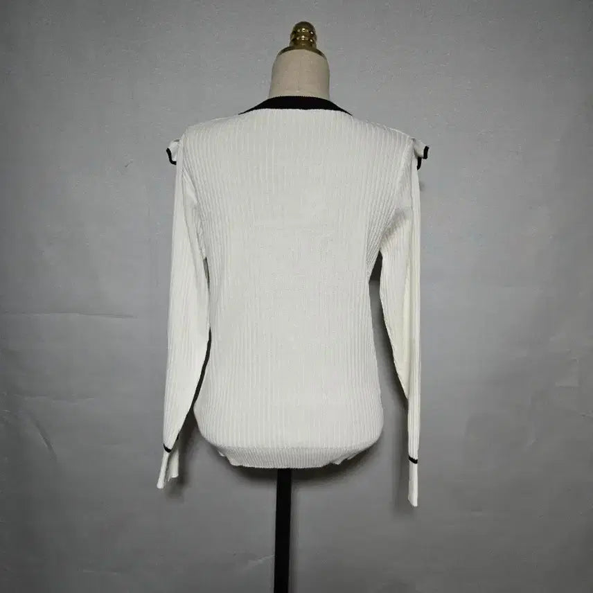 [BUNJANG] Big Collar Spring Knit Sweater / 빅카라 봄니트