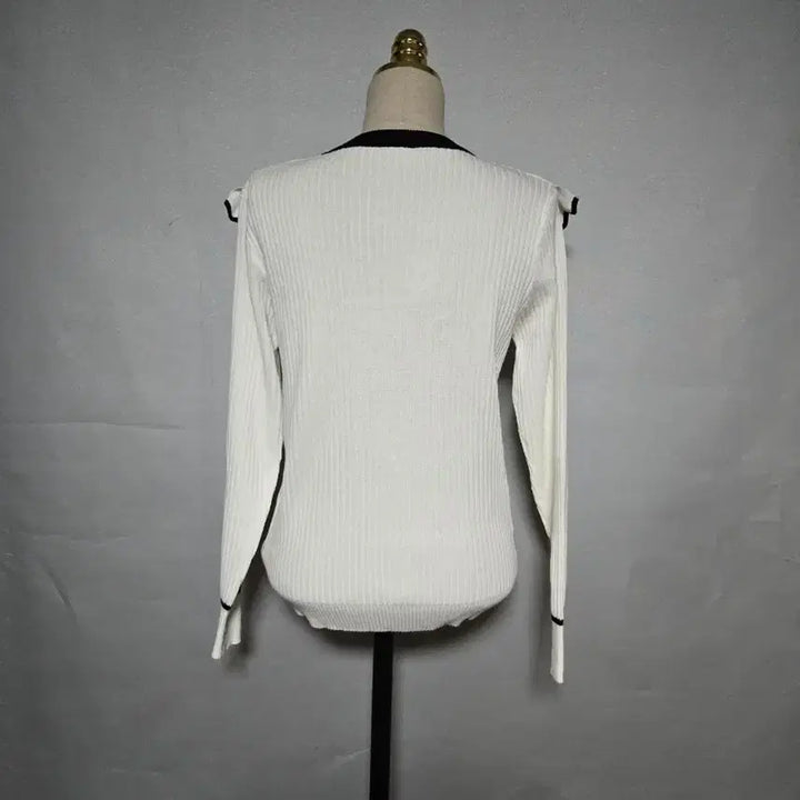 [BUNJANG] Big Collar Spring Knit Sweater / 빅카라 봄니트