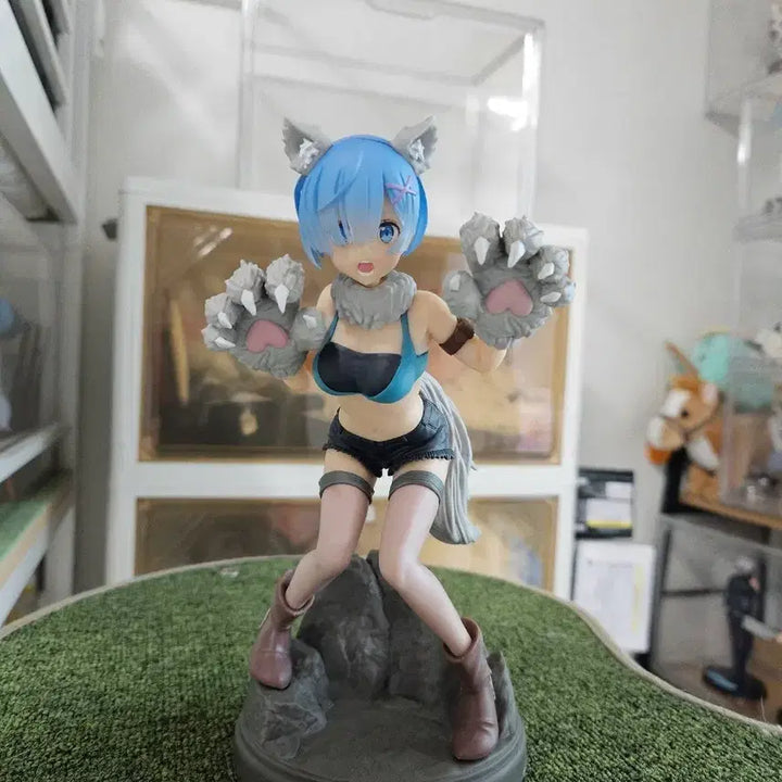 [BUNJANG] Re:Zero Rem Monster Motion Wolf Girl Figure / 리제로 렘 몬스터 모션 늑대 소녀 피규어