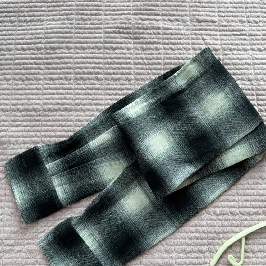 [BUNJANG] LCDC Check Cuff Scarf / LCDC 진증용 CHECK CUFF 스카프