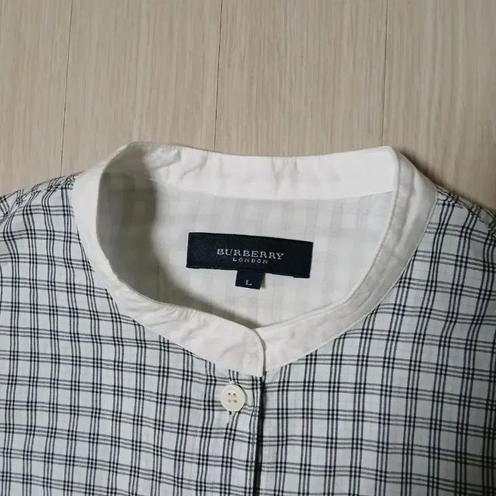 [BUNJANG] Burberry Check Henley Long Sleeve Shirt / 정품 버버리 체크 헨리넥 긴팔 체크 셔츠