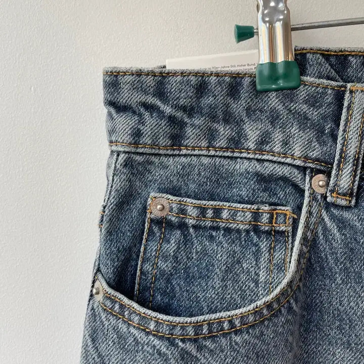 [BUNJANG] H&amp;M Denim Straight High-waist Jeans / H&amp;M 데님 스트레이트 하이웨스트 청바지 44