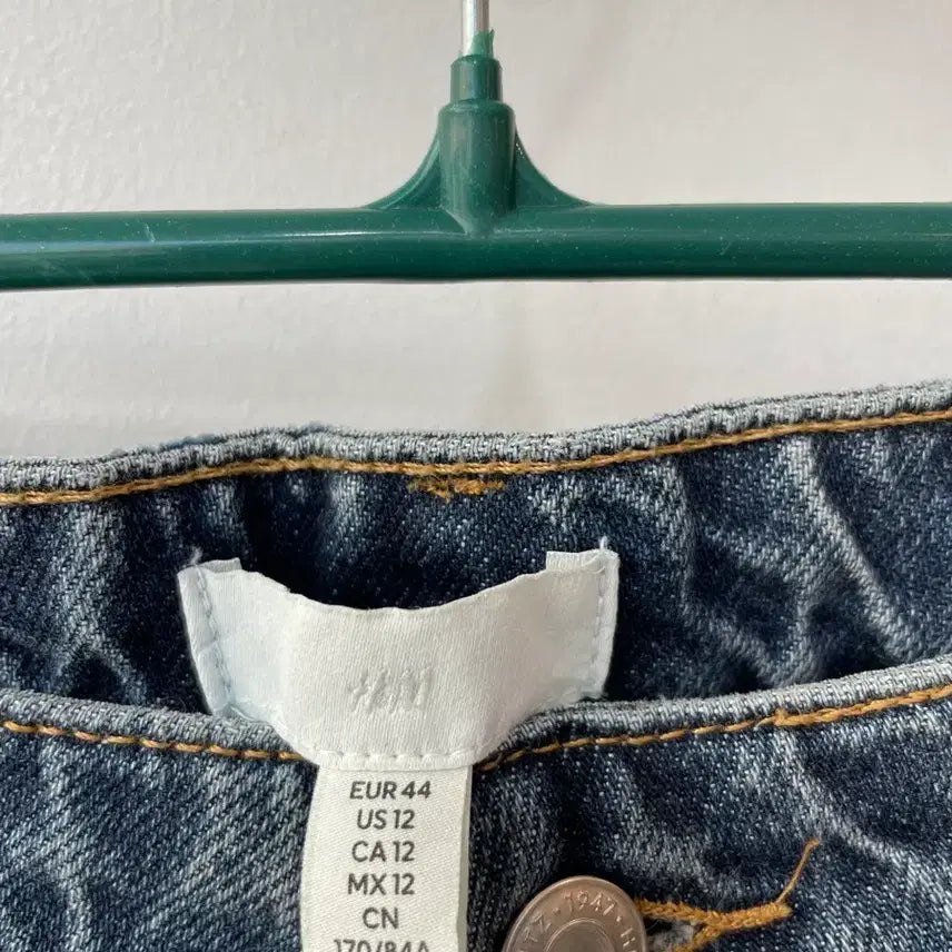 [BUNJANG] H&amp;M Denim Straight High-waist Jeans / H&amp;M 데님 스트레이트 하이웨스트 청바지 44