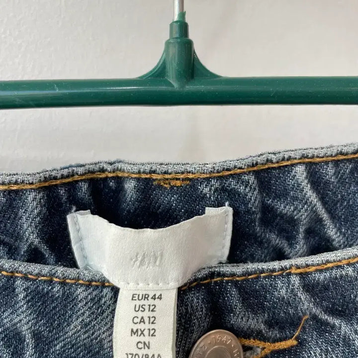 [BUNJANG] H&amp;M Denim Straight High-waist Jeans / H&amp;M 데님 스트레이트 하이웨스트 청바지 44