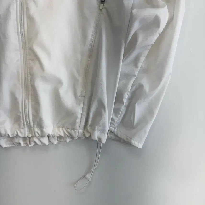 [SOLD OUT] Adidas 아디다스 삼각로고 화이트 바람막이