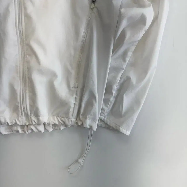 [SOLD OUT] Adidas 아디다스 삼각로고 화이트 바람막이
