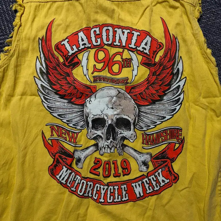 [SOLD OUT] Laconia 컷오프 2019 기념 빈티지 데님 베스트(L)